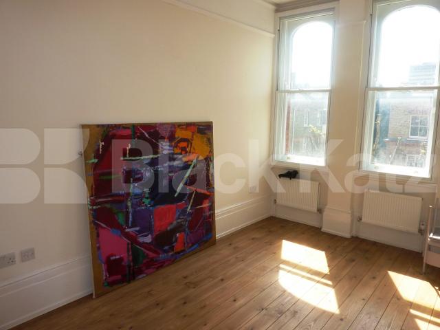 			NEW INSTRUCTION!, 1 Bedroom, 1 bath, 1 reception Flat			 Grays Inn Road, KINGS CROSS-RUSSELL SQUARE